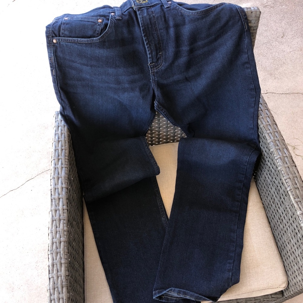 Mens wranglers slim straight 32x32 jeans, worn once